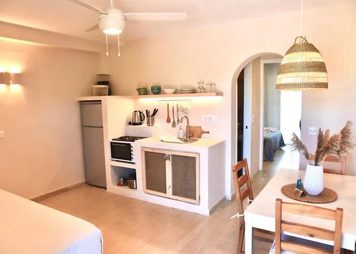 Staybridge Apartments, * Mesongí
