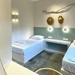 Staybridge Apartments, * Mesongí