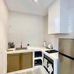 Staybridge Apartments, アパート Mesongí