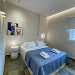 Staybridge Apartments, アパート Mesongí